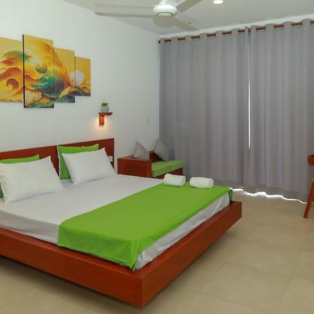 Traveller'S Hotel Hikkaduwa Eksteriør bilde